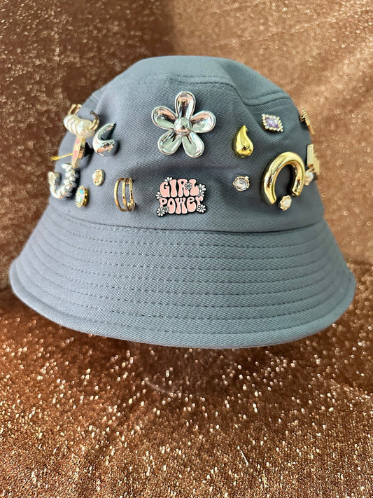 Main Character Bucket- Gray Crown