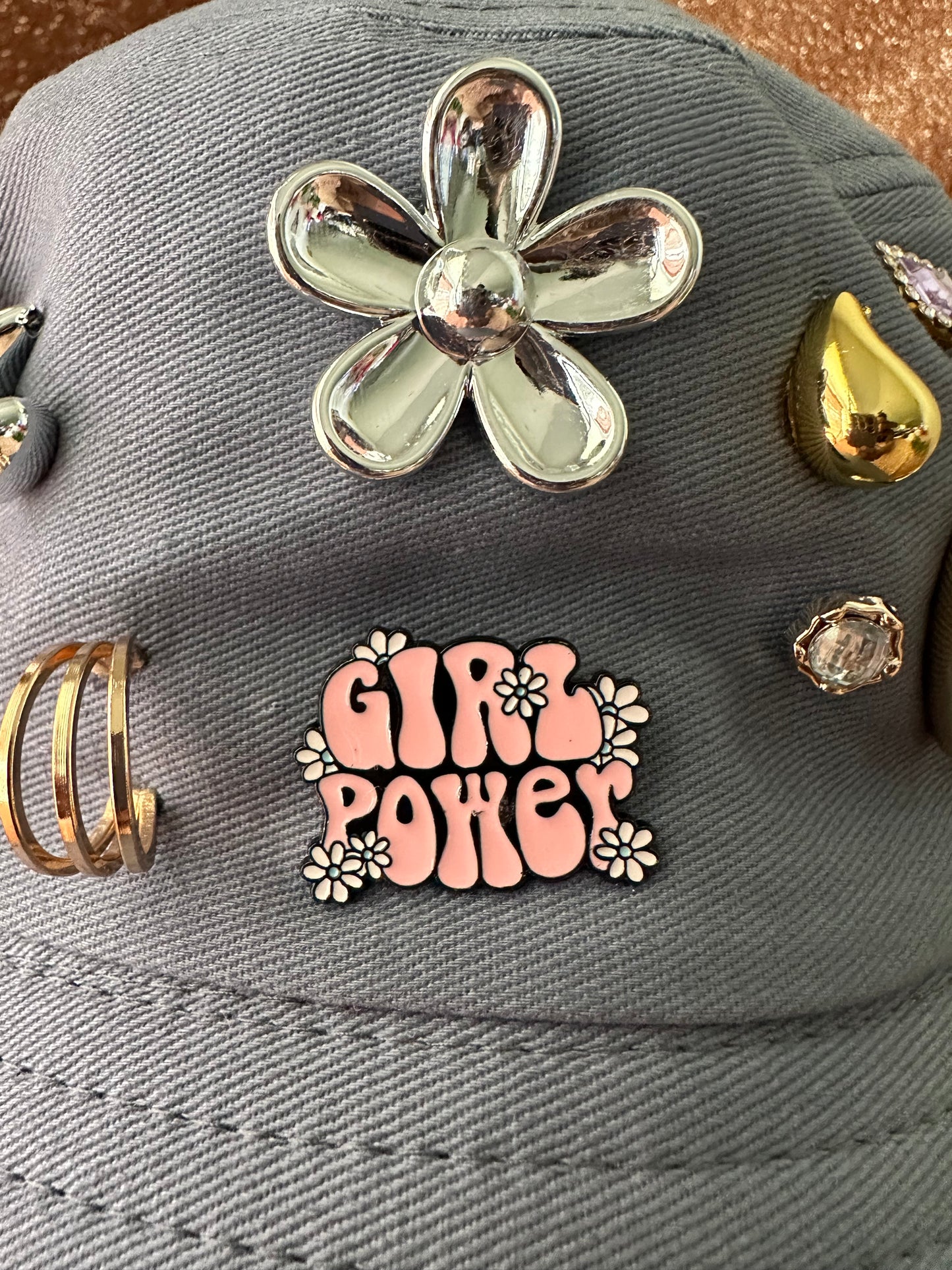 Main Character Bucket- Gray Crown