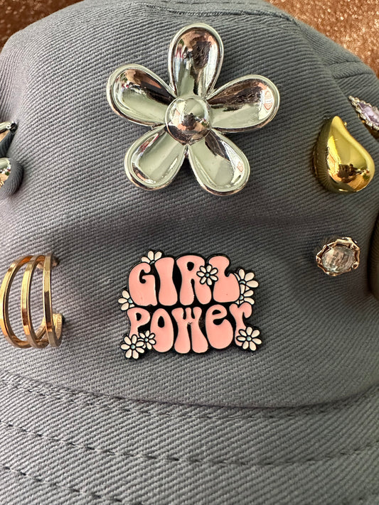 Main Character Bucket- Gray Crown